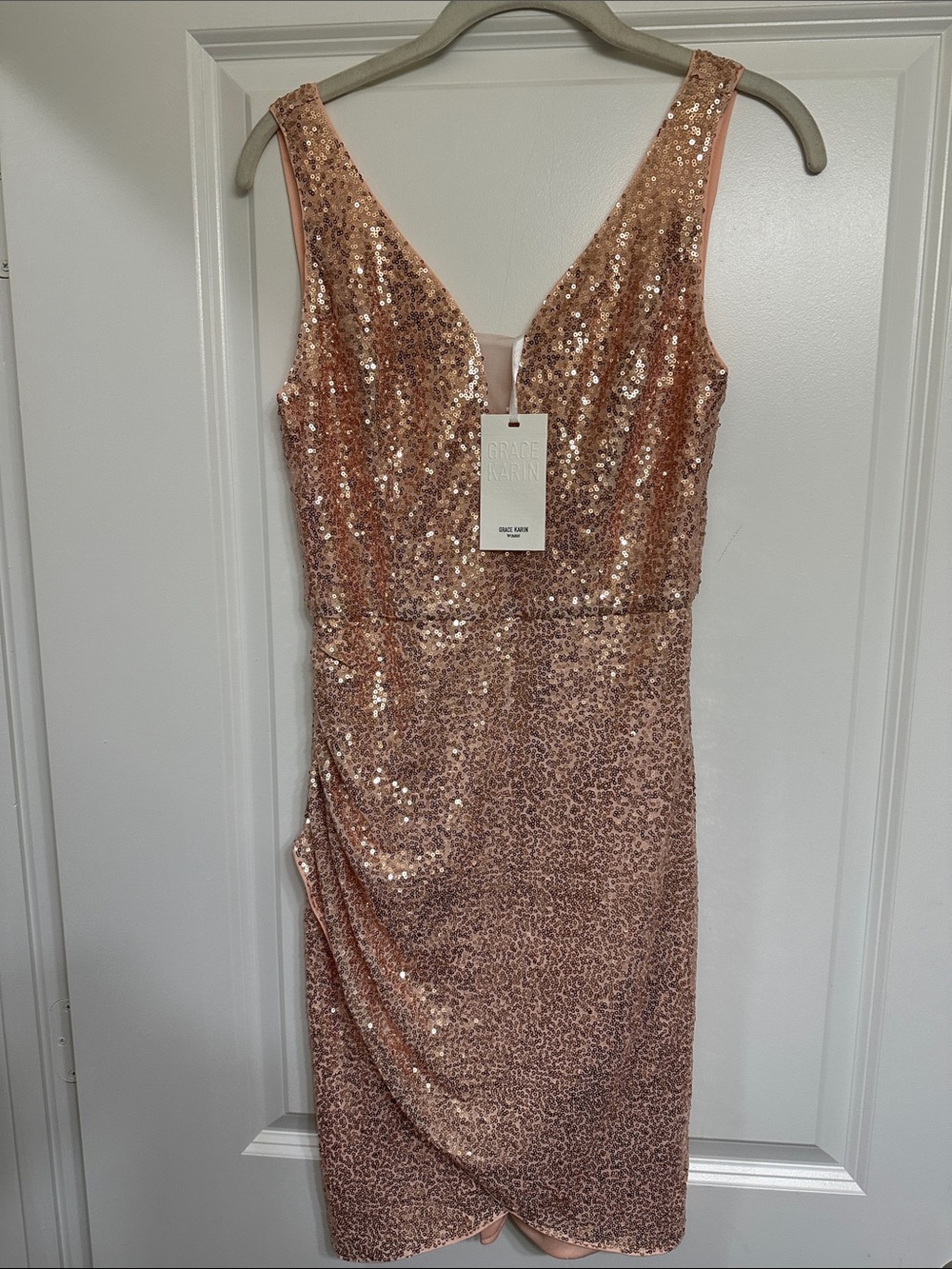 Grace Karin Women’s Sleeveless Sequin V-Neck Dress in Rose Gold- Size Small